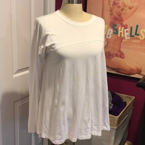 lululemon 🍋 white long sleeve t, 6-8 EUC